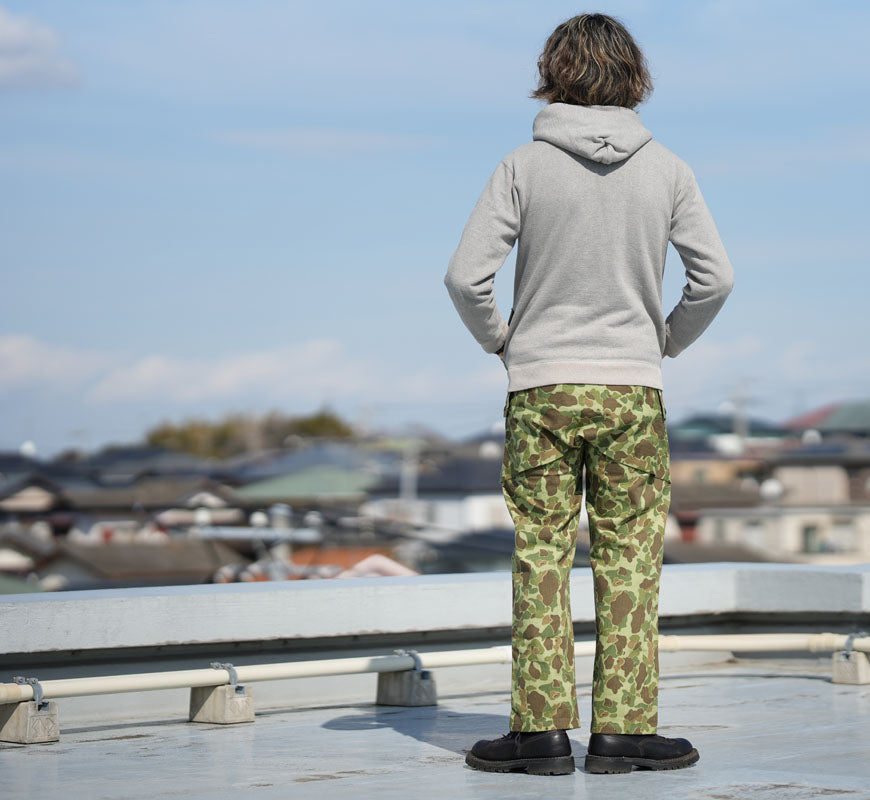 バズリクソンズ Buzz Rickson's トラウザース ヘリンボーン パンツ U.S. MARINE CORPS TROUSERS, HERRINGBONE, CAMOUFLAGED P-44  BR42634 【2026年春夏新作】