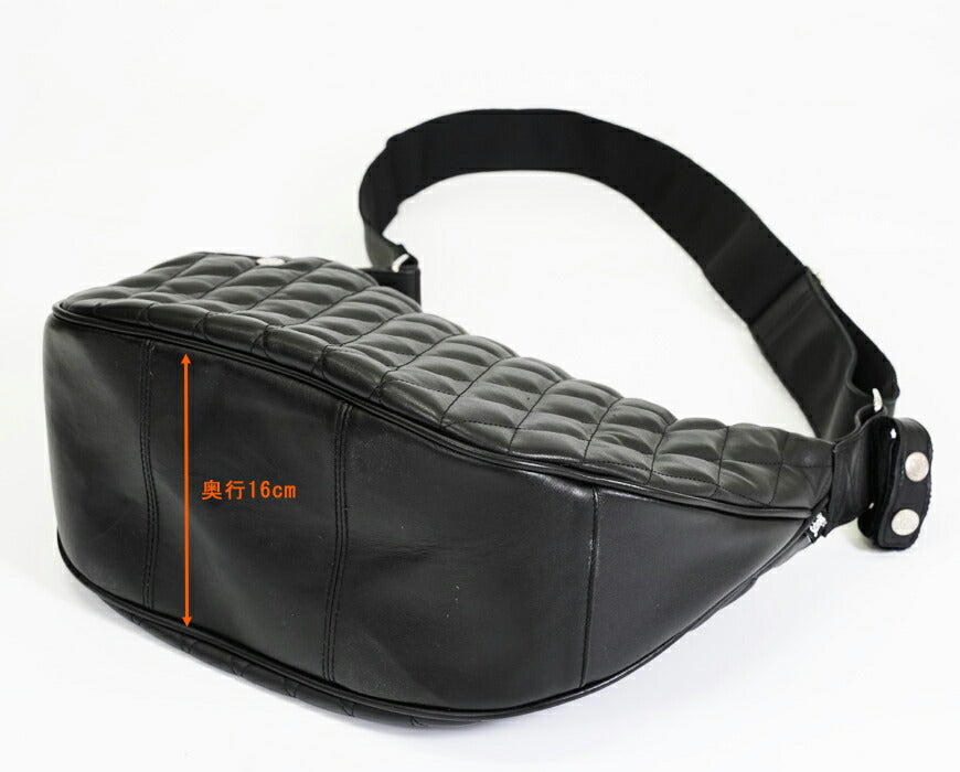 ショット Schott レザー キルティング パッテッド バナナ バッグ ショルダーバッグ メッセンジャーバッグ 牛革 3109022 【2026年春夏新作】