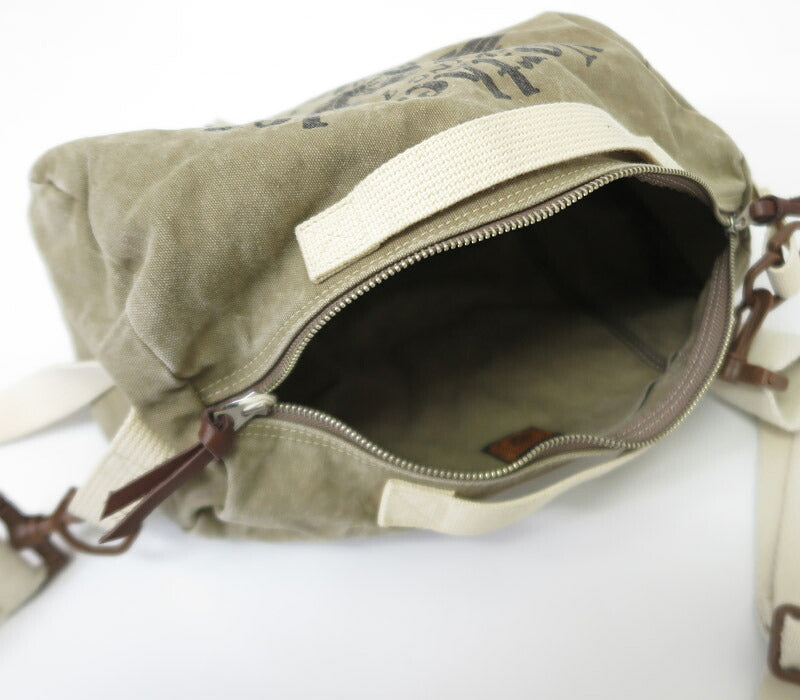 トイズマッコイ TOYS McCOY コットンキャンバス ハンドルバー バック HANDLE BAR BAG "BECK NORTHEASTER" ショルダーバッグ TMA2530【2025年秋冬新作】